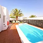 Oliveira By Buenavilla *